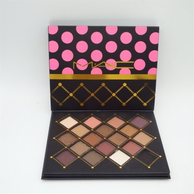 New MAC 18 Colours Eye Shadow Palette